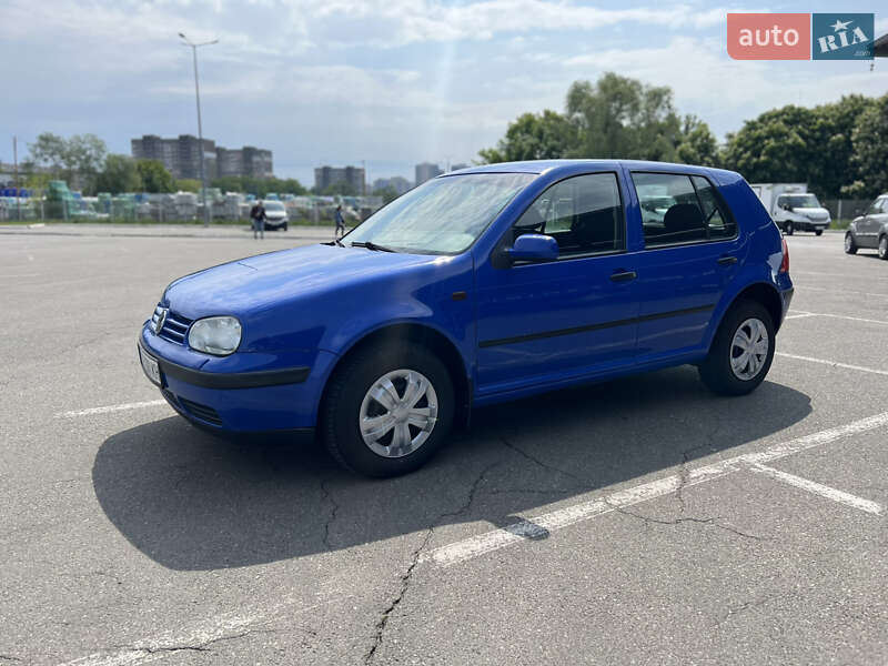 Хетчбек Volkswagen Golf 1998 в Києві