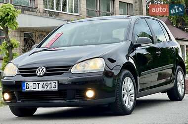 Хетчбек Volkswagen Golf 2008 в 