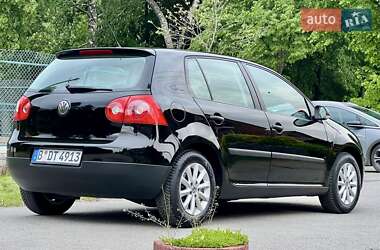 Хетчбек Volkswagen Golf 2008 в 