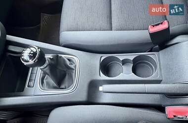 Хетчбек Volkswagen Golf 2008 в 