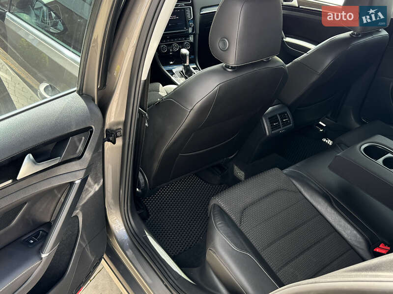 Универсал Volkswagen Golf 2016 в Дрогобыче фото 63 Универсал Volkswagen Golf 2016 в Дрогобыче