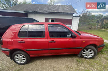 Хетчбек Volkswagen Golf 1992 в 