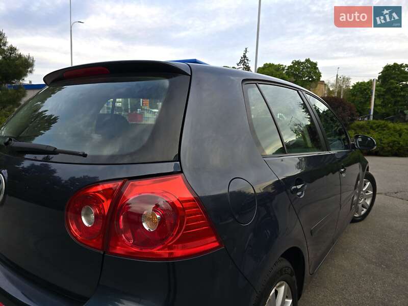 Хетчбек Volkswagen Golf 2006 в Полтаві