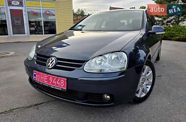 Хэтчбек Volkswagen Golf 2006 в 