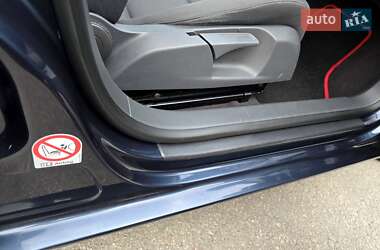 Хэтчбек Volkswagen Golf 2006 в 