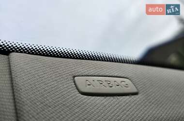 Хэтчбек Volkswagen Golf 2006 в 