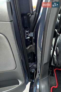 Хэтчбек Volkswagen Golf 2006 в 