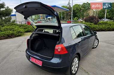 Хэтчбек Volkswagen Golf 2006 в 