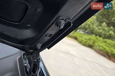 Хэтчбек Volkswagen Golf 2006 в 