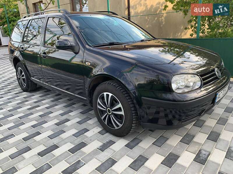 Універсал Volkswagen Golf 2000 в Захарівці