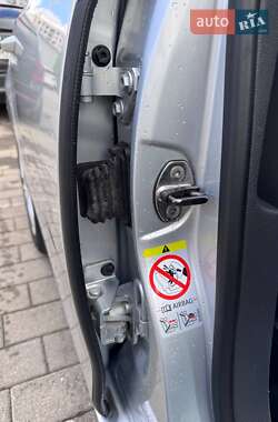 Хетчбек Volkswagen Golf 2010 в 