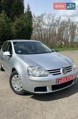 Хэтчбек Volkswagen Golf 2006 в Золотоноше