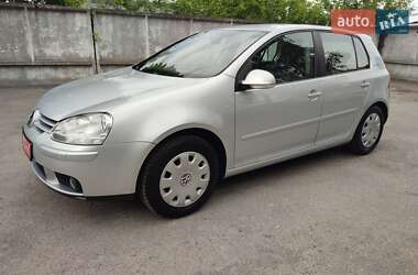 Хетчбек Volkswagen Golf 2007 в 