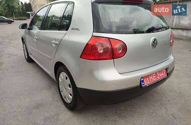 Хетчбек Volkswagen Golf 2007 в 