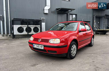 Хетчбек Volkswagen Golf 1998 в 