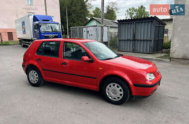 Хетчбек Volkswagen Golf 1998 в 