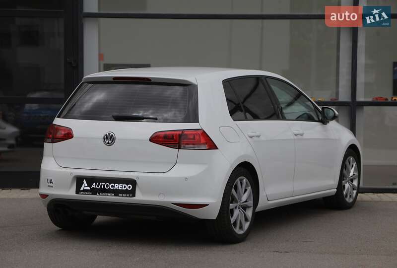 Хетчбек Volkswagen Golf 2013 в Харкові