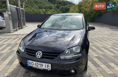 Хэтчбек Volkswagen Golf 2008 в 