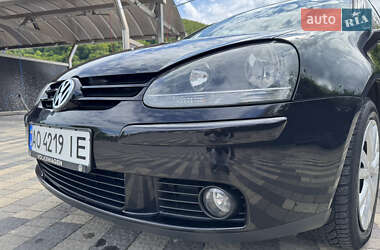 Хэтчбек Volkswagen Golf 2008 в 