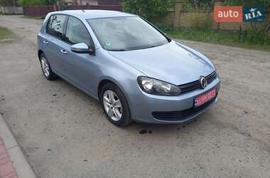 Хетчбек Volkswagen Golf 2009 в Луцьку