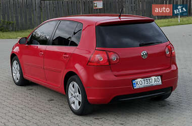 Хетчбек Volkswagen Golf 2007 в 