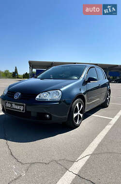 Хэтчбек Volkswagen Golf 2007 в 