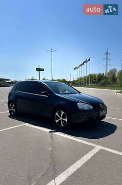 Хэтчбек Volkswagen Golf 2007 в 