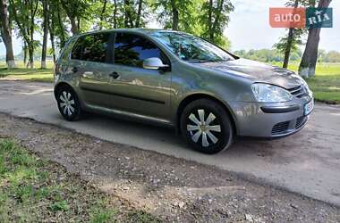 Хетчбек Volkswagen Golf 2004 в 