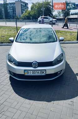 Хэтчбек Volkswagen Golf 2011 в Киеве