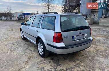 Универсал Volkswagen Golf 2002 в Рокитном