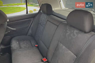 Хетчбек Volkswagen Golf 1998 в 