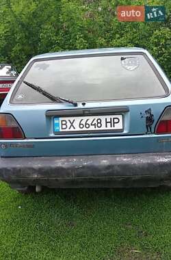 Хетчбек Volkswagen Golf 1987 в Ізяславі