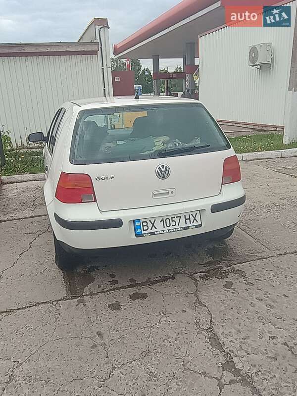 Хетчбек Volkswagen Golf 1999 в Старокостянтинові