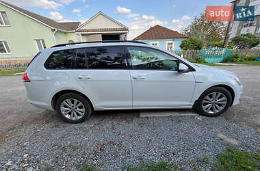 Універсал Volkswagen Golf 2014 в 