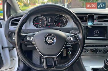 Універсал Volkswagen Golf 2014 в 