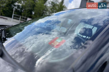 Хетчбек Volkswagen Golf 2002 в 