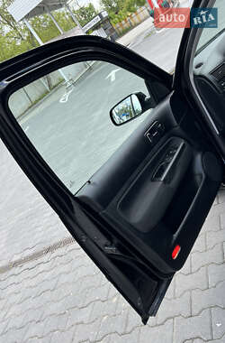 Хетчбек Volkswagen Golf 2002 в 