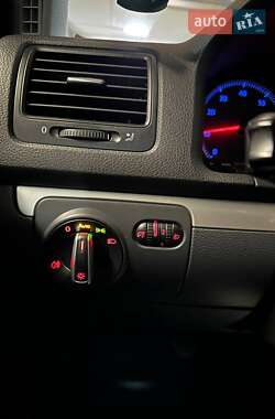 Хэтчбек Volkswagen Golf 2007 в 