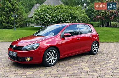 Хетчбек Volkswagen Golf 2010 в Харкові