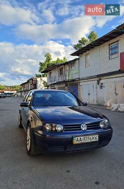 Хэтчбек Volkswagen Golf 1998 в Киеве