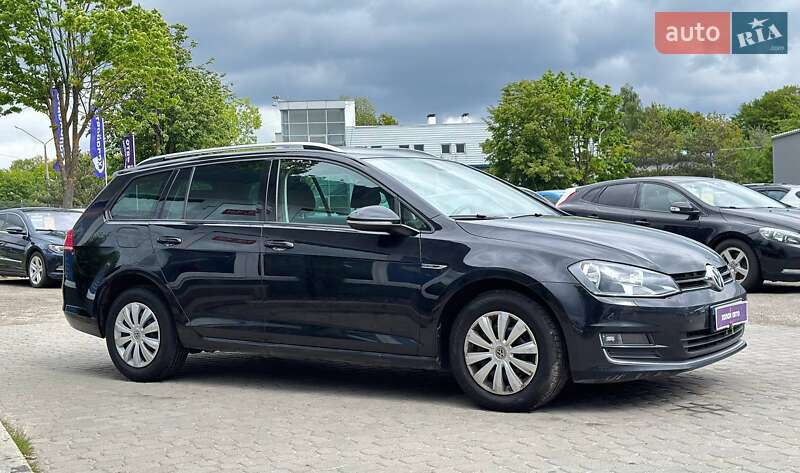 Универсал Volkswagen Golf 2016 в Львове