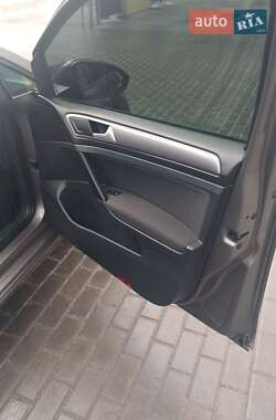 Универсал Volkswagen Golf 2015 в 