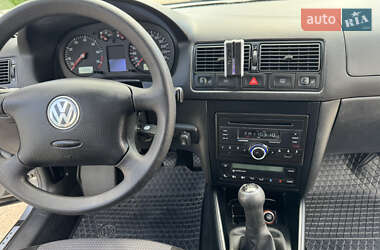 Универсал Volkswagen Golf 2002 в 