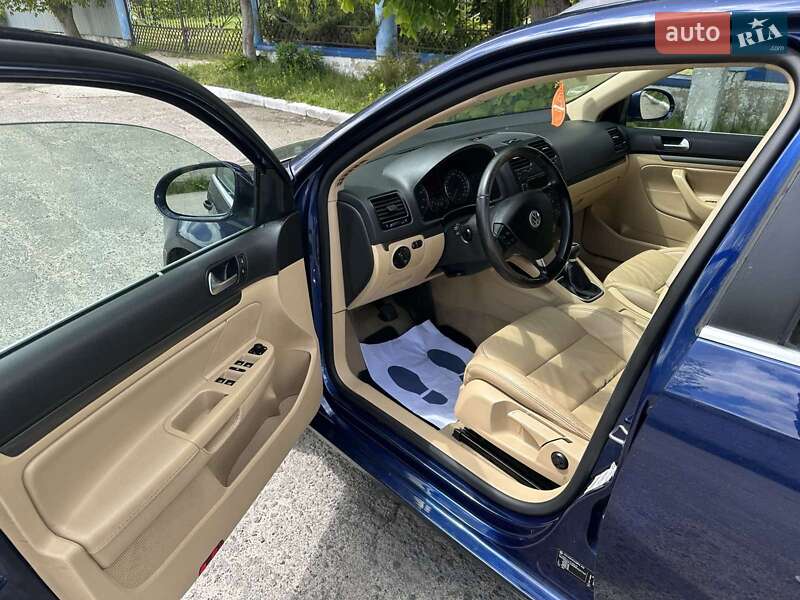 Універсал Volkswagen Golf 2009 в Ковелі