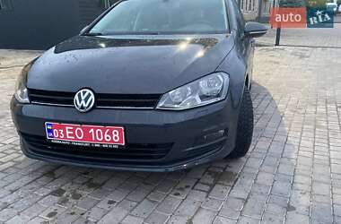 Універсал Volkswagen Golf 2013 в 