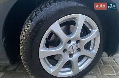 Універсал Volkswagen Golf 2013 в 