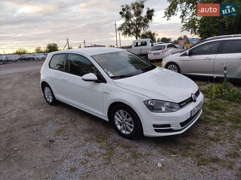 Хетчбек Volkswagen Golf 2014 в Рівному