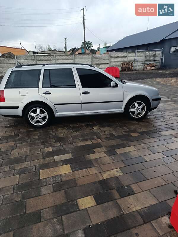 Універсал Volkswagen Golf 1999 в Великій Багачці