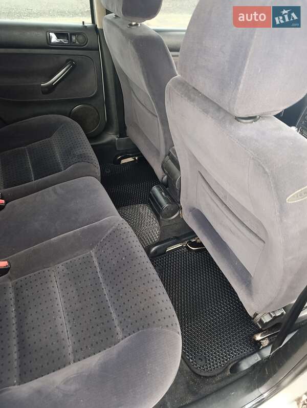 Універсал Volkswagen Golf 1999 в Великій Багачці