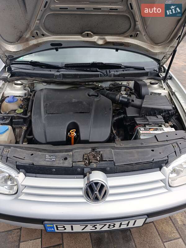 Універсал Volkswagen Golf 1999 в Великій Багачці